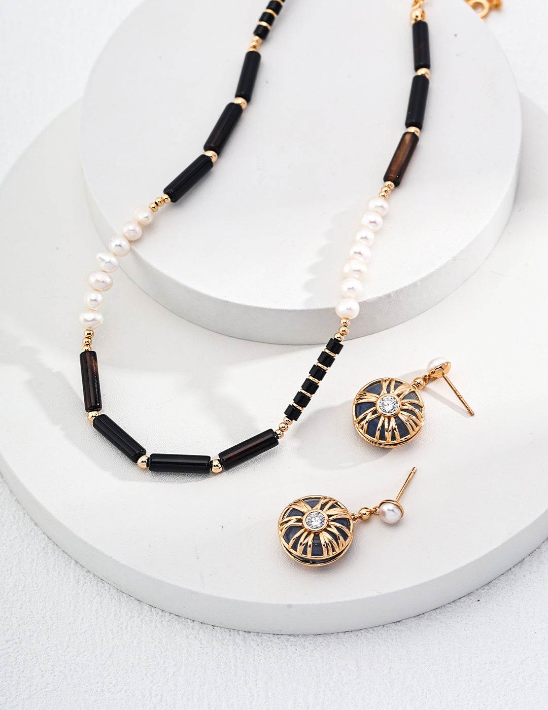 Nightfall Harmony Necklace | Black Agate & Pearl